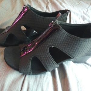 Women's Black Sandals